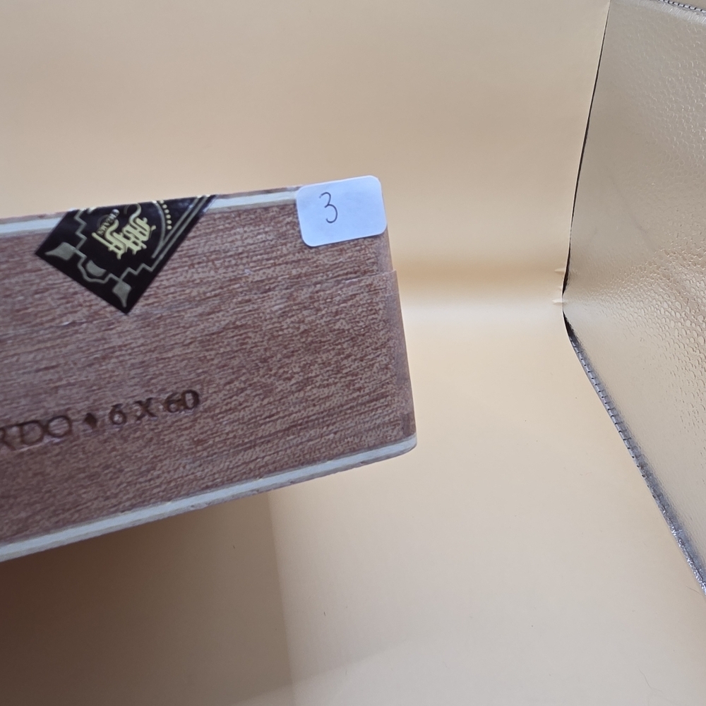 Jaime Garcia Toro Gordo Reserva Especial Empty Wood Cigar Box - Picture 4 of 4
